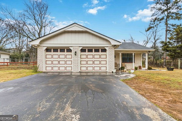 1677 Ridgeview Drive, Conyers