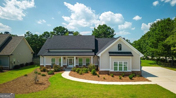 2301 Twin Oak Place, Abbeville