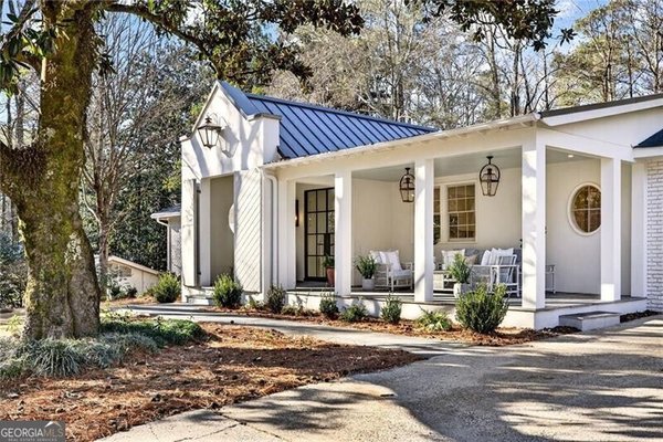 main picture of 2914 Rockingham Drive, Atlanta