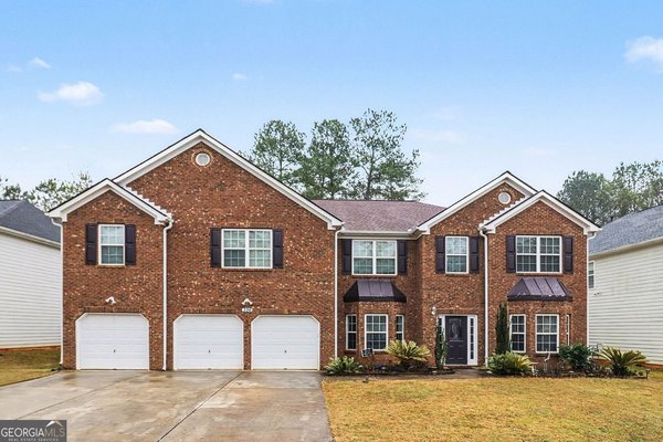 326 Cog Hill Drive, Fairburn