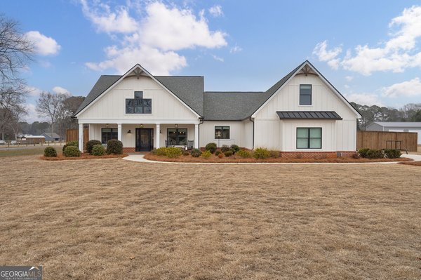 3706 Highway 83, Good Hope