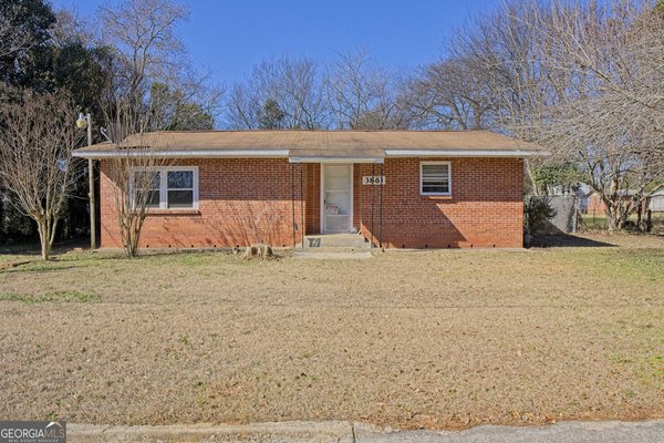 3861 Desoto Drive, Macon