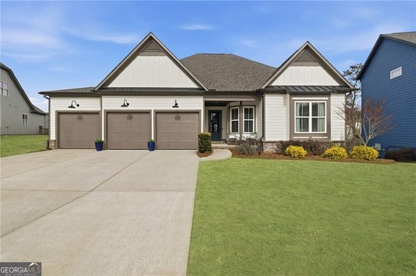 522 Edgewater Drive Canton