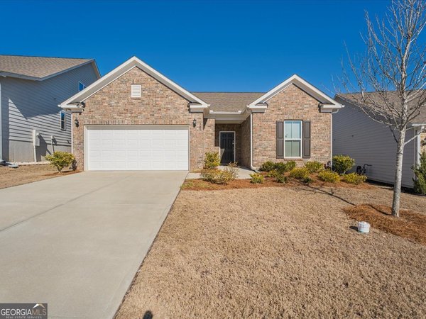 325 Village Lane, Fairburn