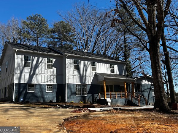 4015 Cascade Road South Fulton