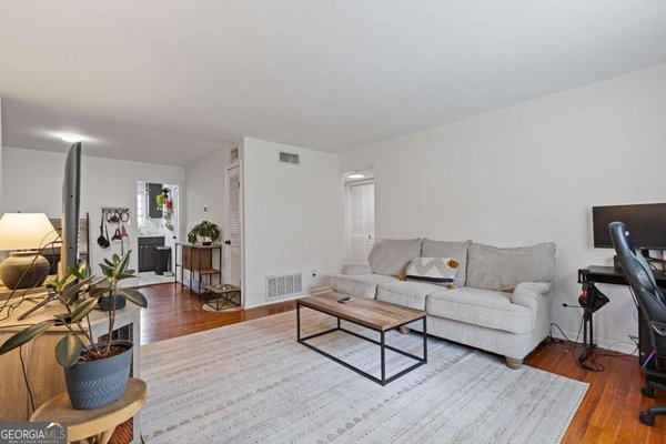 3510 Roswell Road, Atlanta