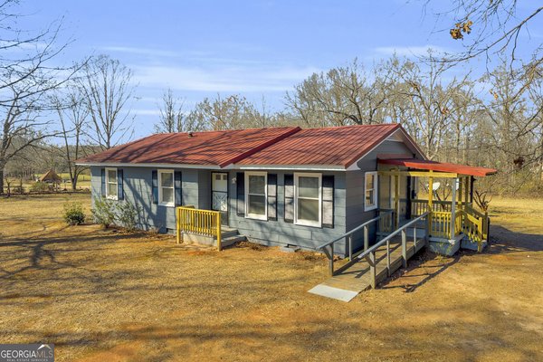 165 Reba Drive, Hartwell