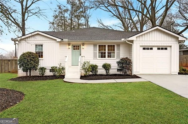 953 Sharon Circle Smyrna