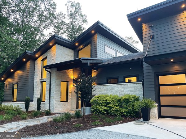 377 Charmont Drive Tiger