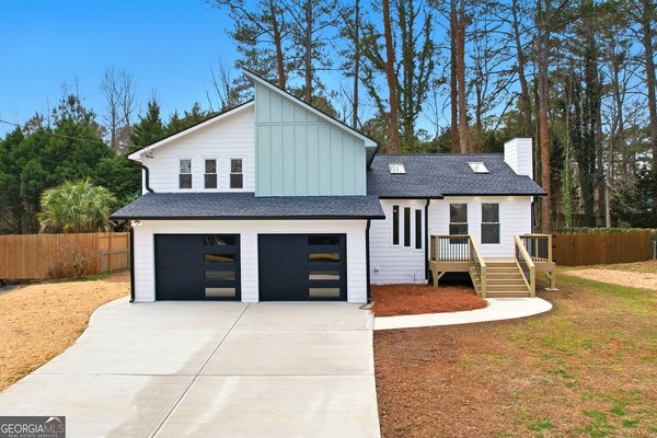 2977 Lowe Trail Marietta