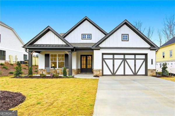 main picture of 2775 Marie Way, Cumming