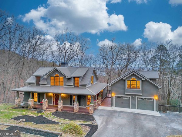 873 Laurel Ridge Road, Cleveland