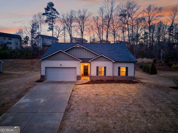35 Blossom Wood Drive, Senoia