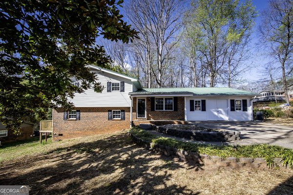 6225 Pebble Drive Douglasville