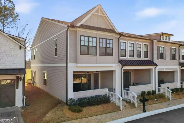 611 Stickley Oak Way Woodstock