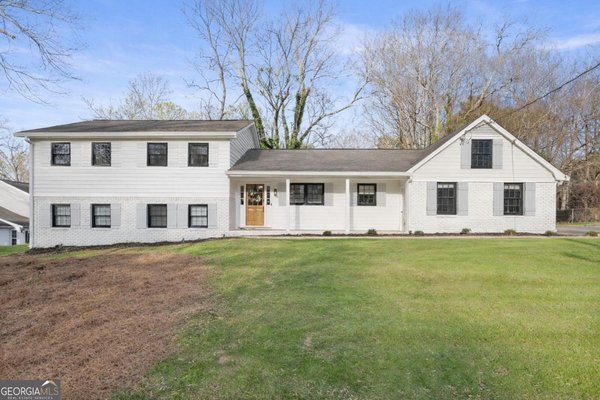 1150 Orchard Way Roswell