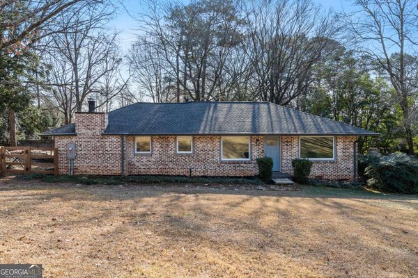 3811 Hillcrest Drive Smyrna