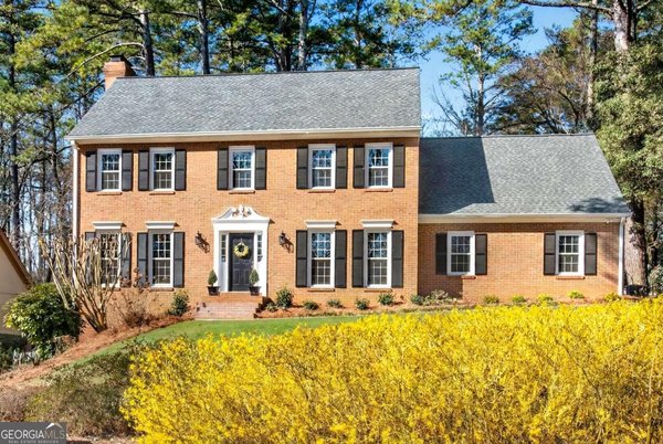 4822 Hampton Lake Drive Marietta