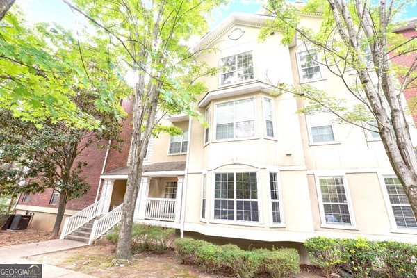 5641 Roswell Road, Atlanta