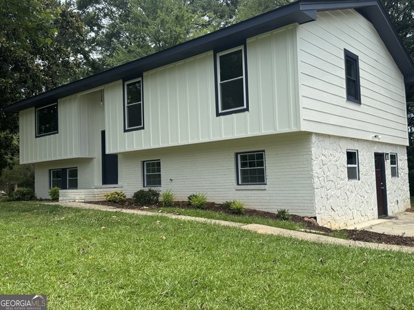 1608 Bogota Way Jonesboro