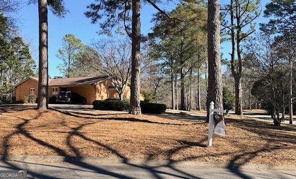 649 Laura Drive, Griffin