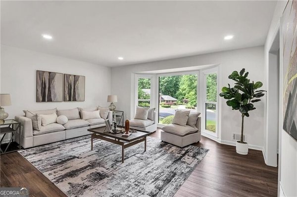 529 GREYSTONE Trail, Marietta