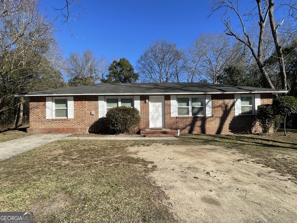 2403 Groveland Circle, Macon
