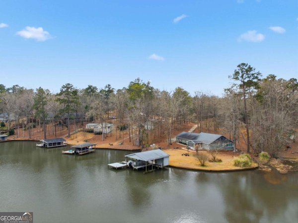 174 Paramount Drive, Eatonton