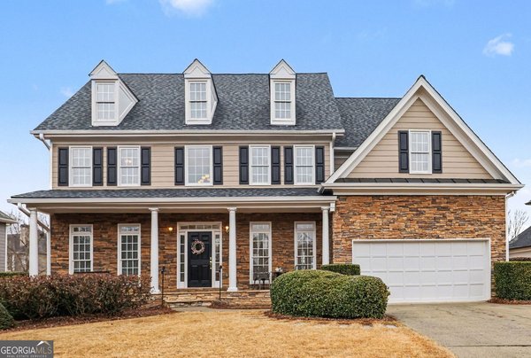 main picture of 6895 Buckingham Circle, Cumming