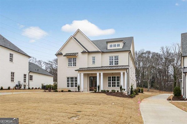 216 Suwanee Avenue, Suwanee