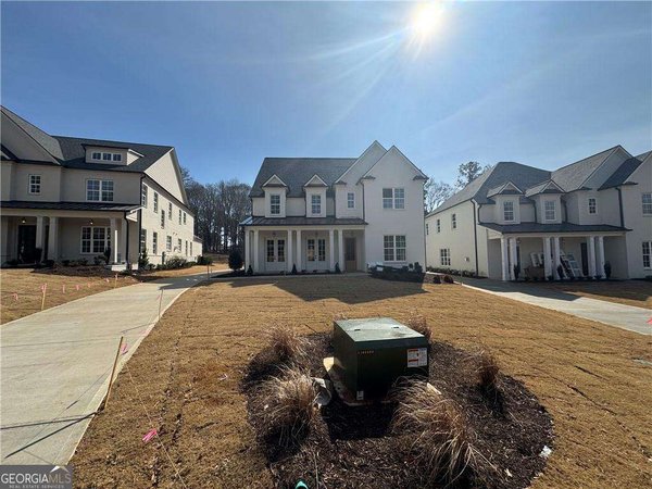 220 Suwanee Avenue, Suwanee