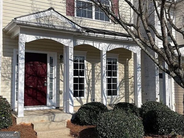 661 Kenridge Drive, Suwanee