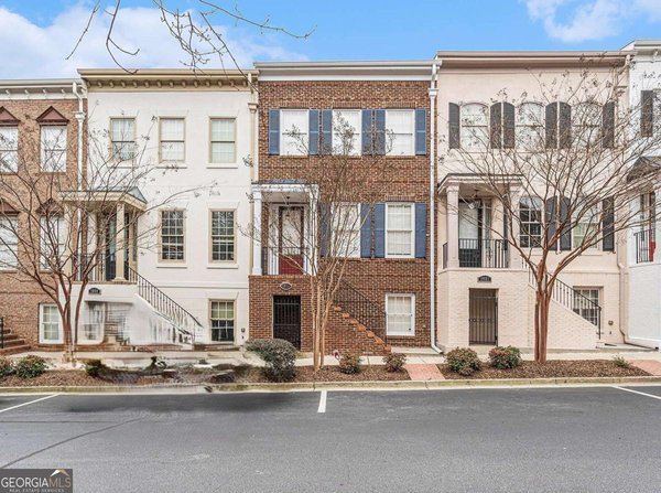 1035 Pearl Point Atlanta