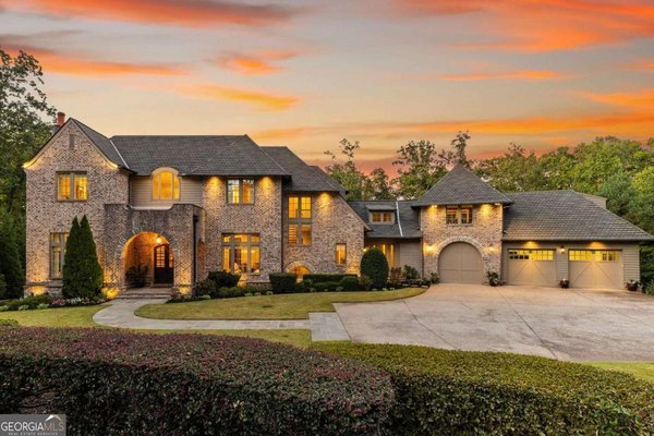 475 Heards Ferry Road Atlanta