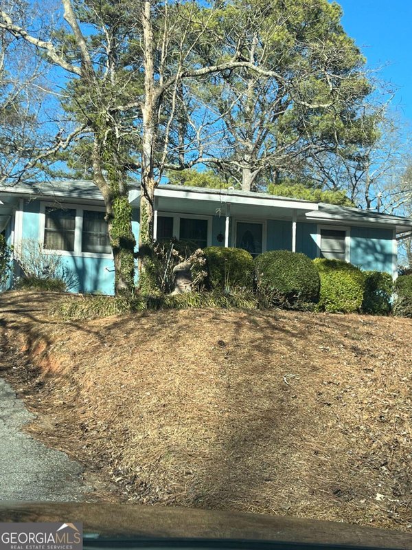 9010 Clark Road Fairburn