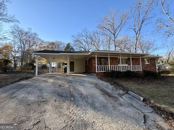 1648 Hammond Woods Circle Marietta