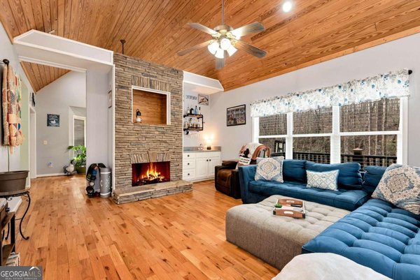 453 Ivy Hills Drive, Cleveland