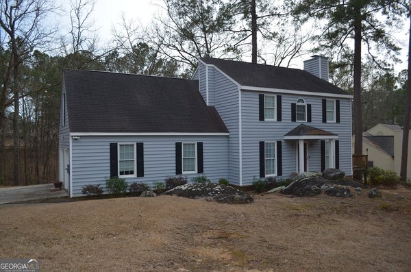 112 Southern Pines Circle, Macon
