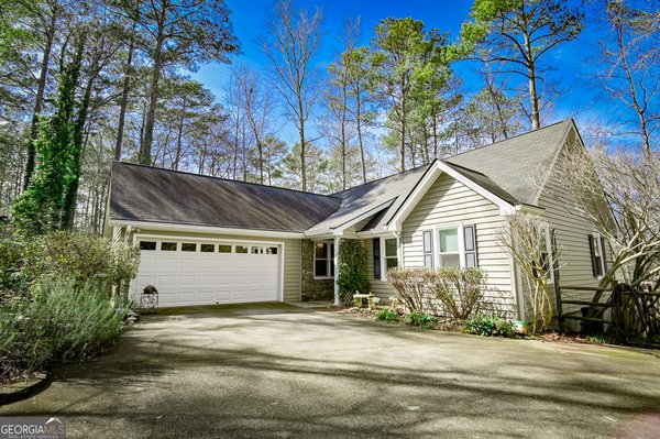 395 Willow Shoals Drive, Covington