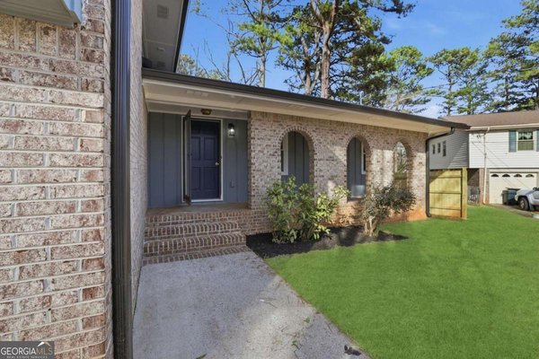 4392 Angie Drive Tucker