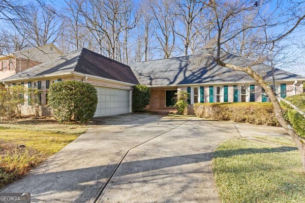 5173 Sandlewood Court Marietta