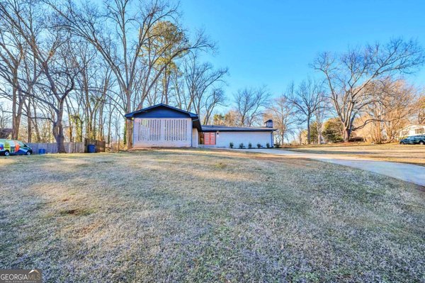 823 Prince Avenue, Marietta