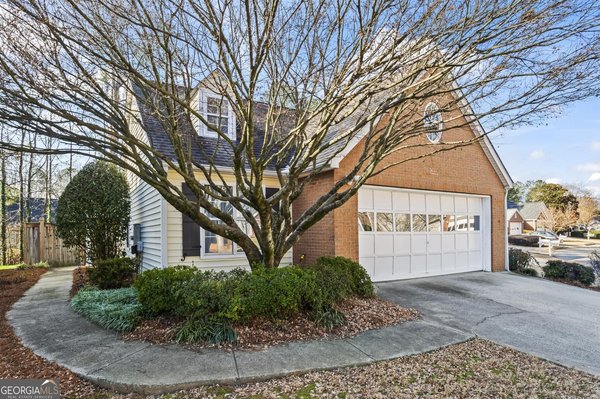 261 Dennis Drive, Alpharetta