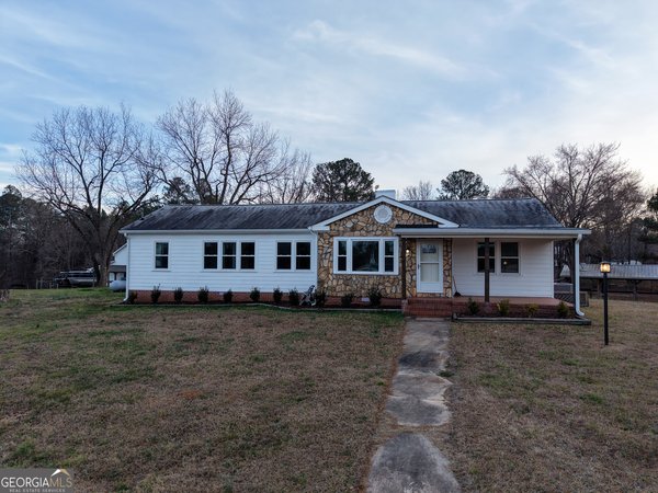 2973 River Road, Elberton