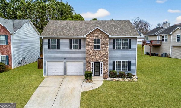 3090 Leatherleaf Trail, Douglasville