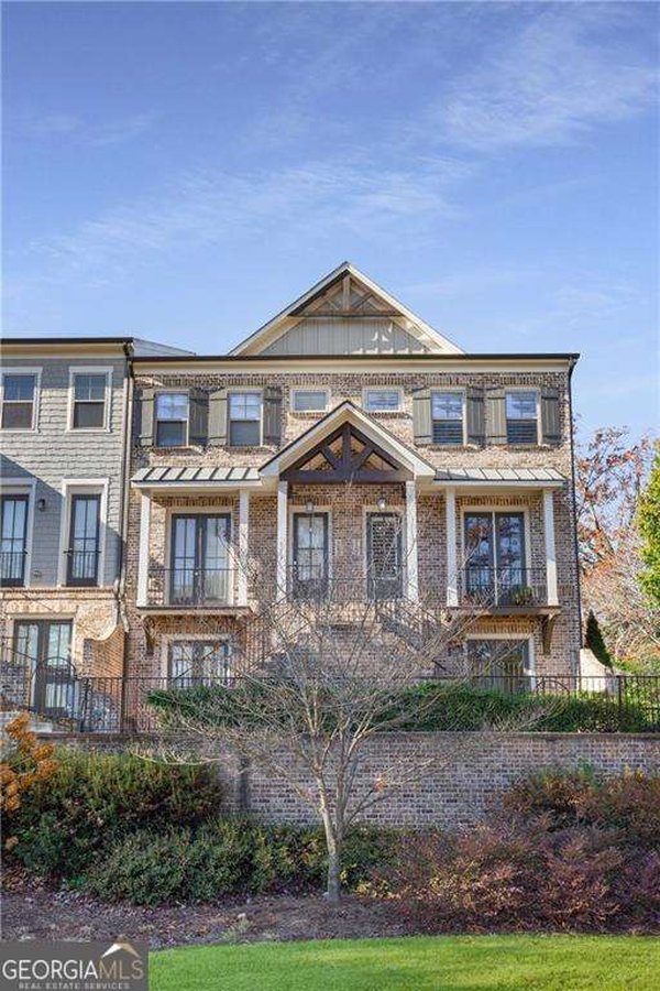 3587 Parkside Way Brookhaven