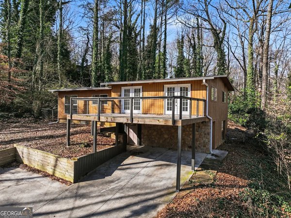 3210 Valley Bluff Drive, Atlanta