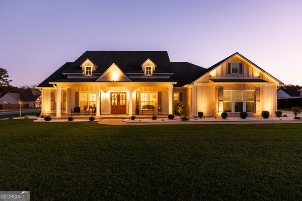 7301 Shadow Creek Drive Hahira