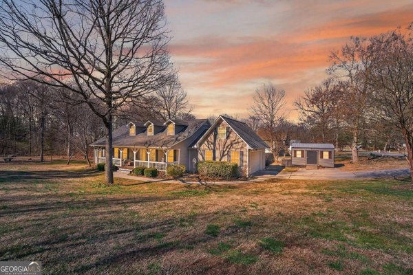 165 Richland Street, Calhoun