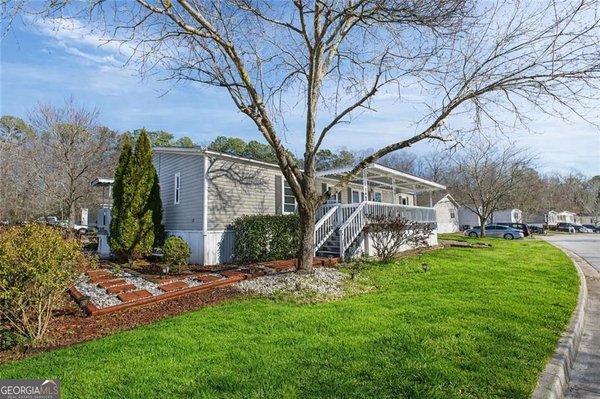 13 Milton Manor, Stockbridge